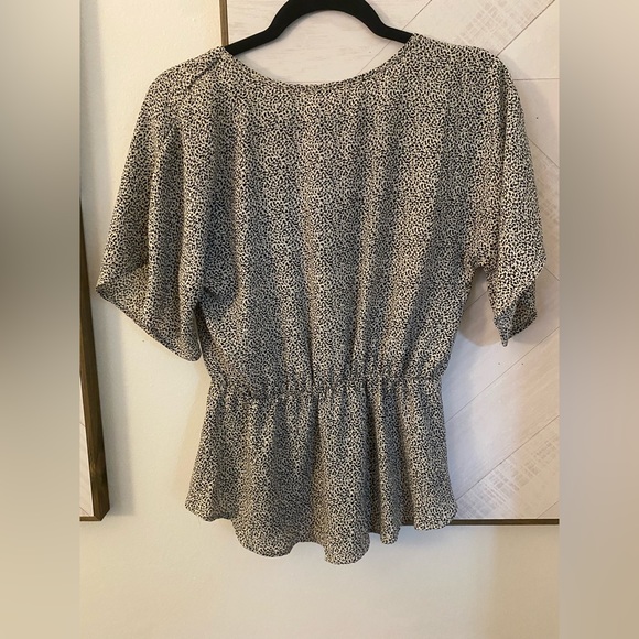 Women’s blouse - Picture 3 of 4